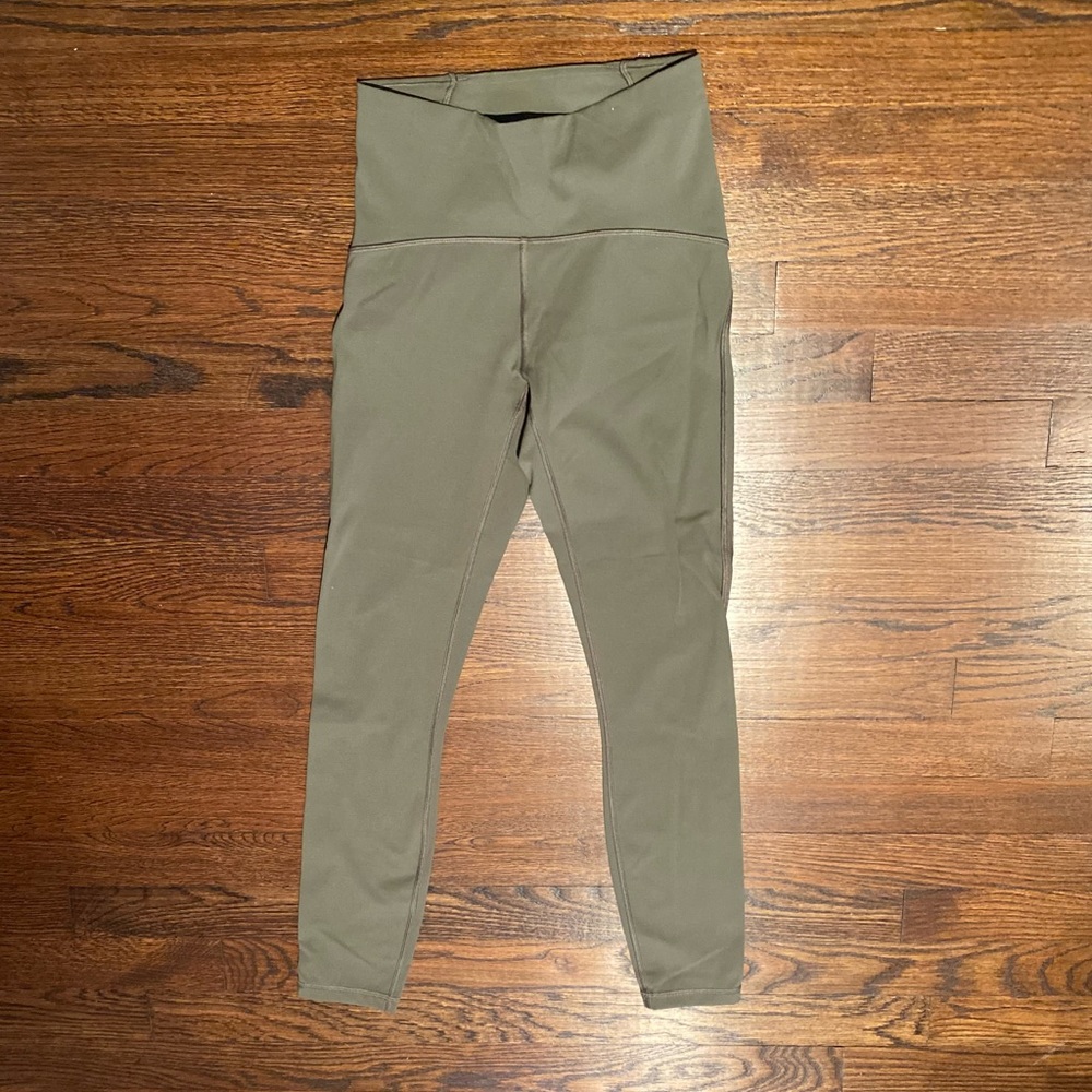 Lululemon train times 7/8 leggings size 2